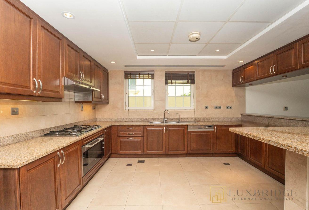 Landmark View | Spacious | Negotiable Price photo 13