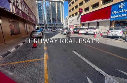 Shop - Studio for rent in Rolla Square - Rolla Area - Sharjah