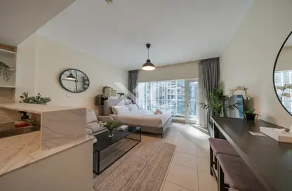 Apartment - Studio - 1 Bathroom for rent in Burj Khalifa - Burj Khalifa Area - Downtown Dubai - Dubai