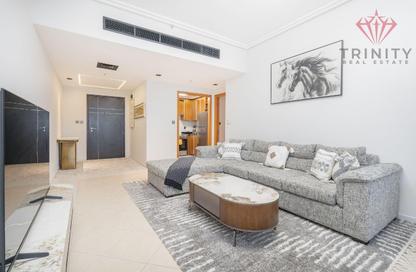 Apartment - 3 Bedrooms - 3 Bathrooms for rent in 21st Century Tower - Sheikh Zayed Road - Dubai