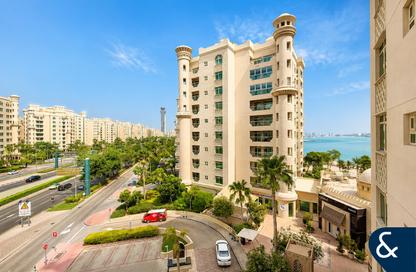 Apartment - 3 - 4 for sale in Al Basri - Shoreline Apartments - Palm Jumeirah - Dubai