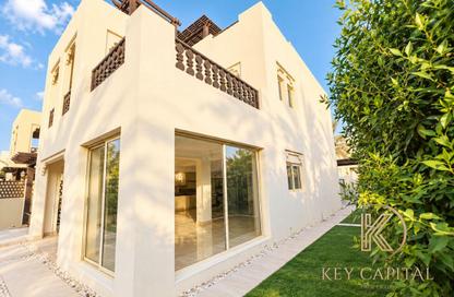 Villa - 5 - 6 for sale in Al Hamra Village Villas - Al Hamra Village - Ras Al Khaimah