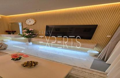 Apartment - Studio - 1 for rent in Oasis 1 - Oasis Residences - Masdar City - Abu Dhabi