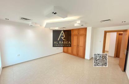Apartment - 3 Bedrooms - 4 Bathrooms for rent in Al Rumailah building - Al Rumailah 2 - Al Rumaila - Ajman