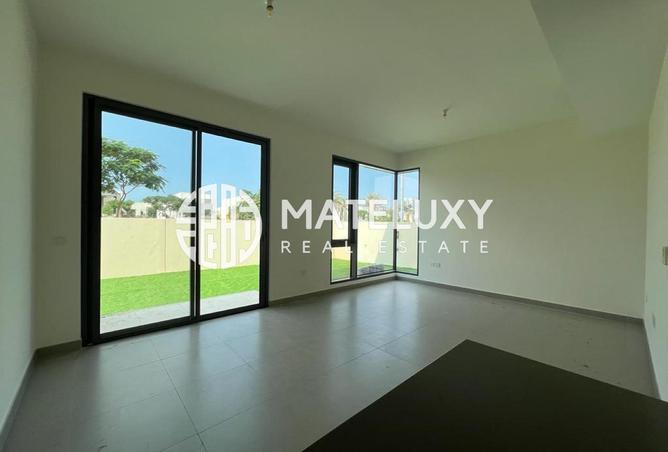 94018094 - Property Image 2