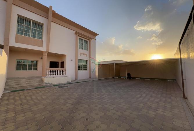 92246122 - الصورة الرئيسية للعقار