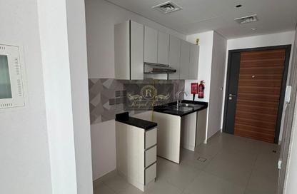 Apartment - Studio - 1 for rent in Al Waleed Garden 2 - Al Waleed Garden - Al Jaddaf - Dubai Apartment - Studio - 1 for rent in Al Waleed Garden 2 - Al Waleed Garden - Al Jaddaf - Dubai