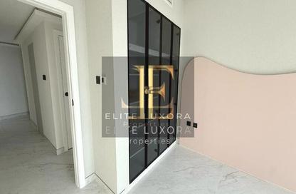 Apartment - 3 Bedrooms - 4 Bathrooms for sale in Standpoint Tower 1 - Standpoint Towers - Downtown Dubai - Dubai Apartment - 3 Bedrooms - 4 Bathrooms for sale in Standpoint Tower 1 - Standpoint Towers - Downtown Dubai - Dubai