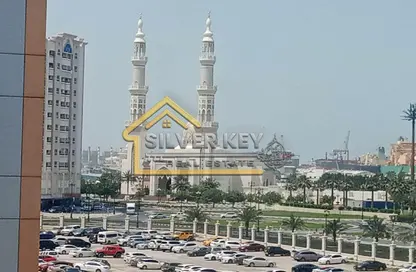 Apartment - 4 Bedrooms - 5 Bathrooms for rent in Al Qulaya'ah - Al Sharq - Sharjah