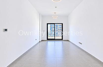 Apartment - 2 - 3 for rent in Iltemas Residence - Jumeirah Garden City - Al Satwa - Dubai