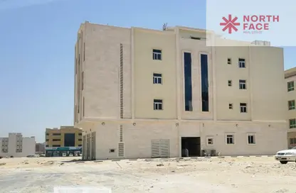 شقة - 1 حمام للايجار في تجارية مويلح - الشارقة