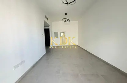 شقة - غرفة نوم - 2 حمامات للايجار في مبني سليم 1 - ارجان - دبي