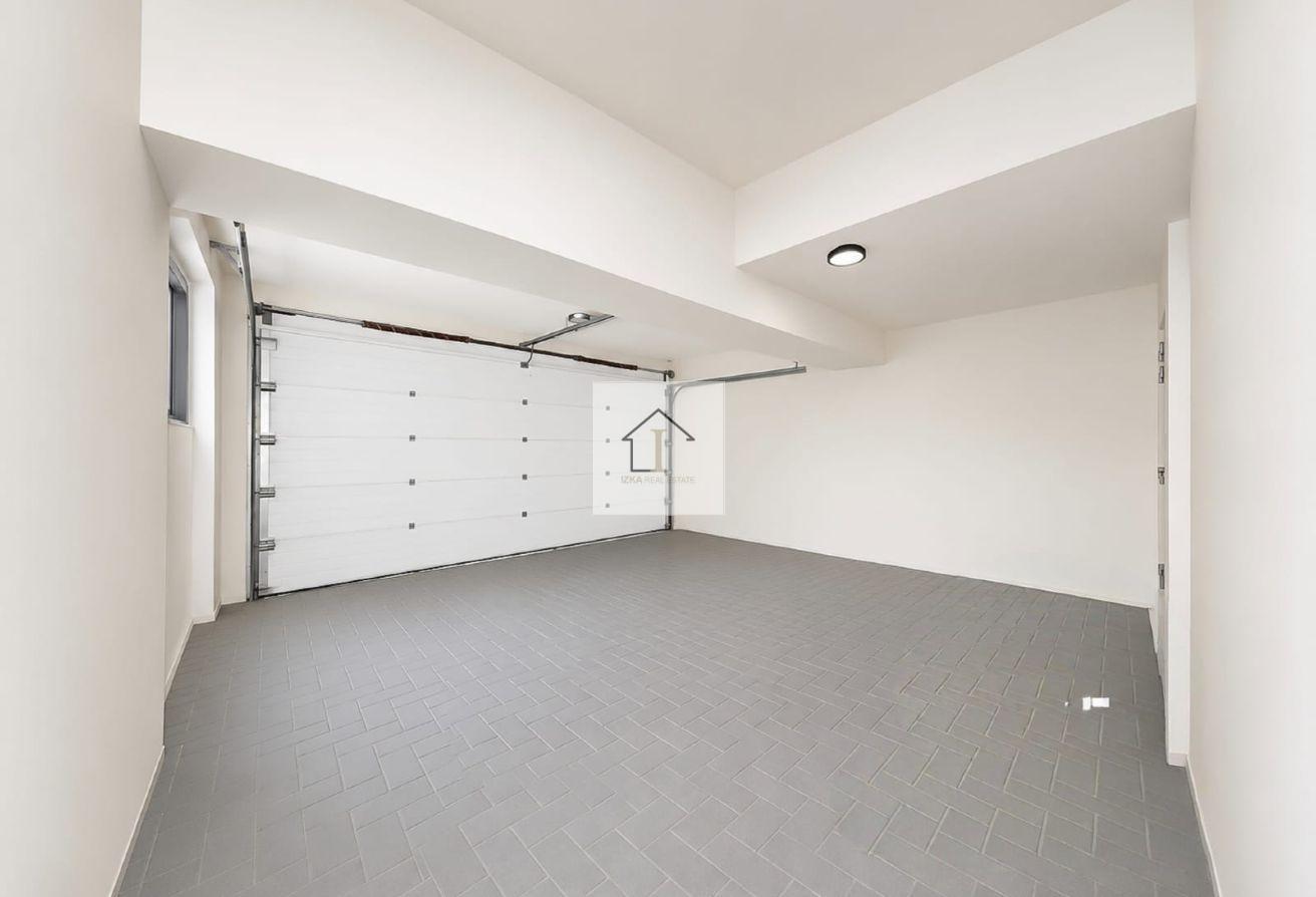 Private Pool | Upgraded | Move In photo 27