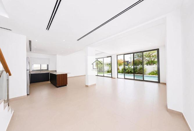 132503817 - Property Image 3