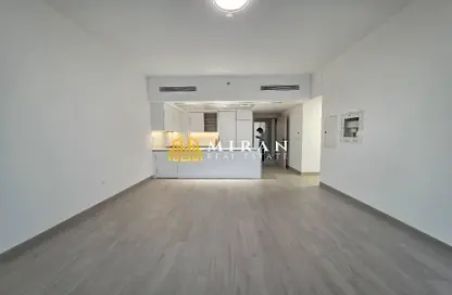 شقة - 3 غرف نوم - 4 حمامات للايجار في لوما بارك فيوز - منطقة 14 - قرية جميرا الدائرية - دبي