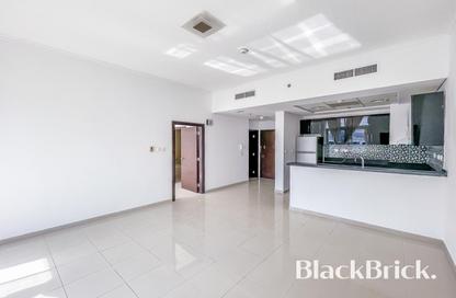Apartment - 1 - 2 for rent in Botanica Tower - Dubai Marina - Dubai