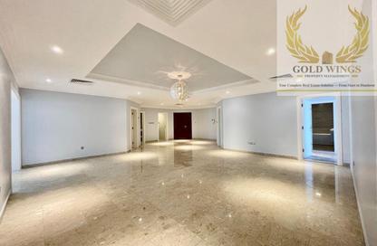 Apartment - 4 Bedrooms - 5 Bathrooms for rent in Corniche Road - Abu Dhabi