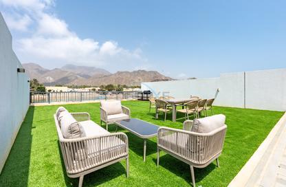 Villa - 4 - 5 for rent in Al Dana Villas - Sharm - Fujairah