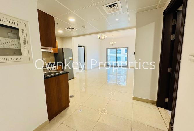 81108211 - Property Image 3