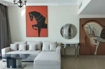 شقة - 2 غرف نوم - 3 حمامات للايجار في مساكن كورنيش عجمان - طريق كورنيش عجمان - عجمان