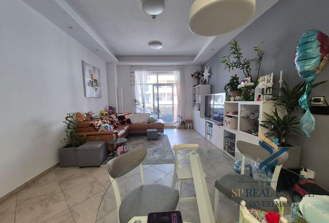 Spacious Upgraded 2BR | 2 Car Park with Storage — photo 3