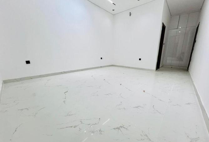91802432 - صورة العقار 2