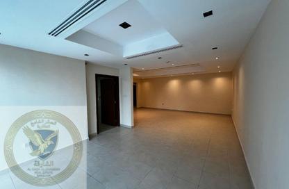 Apartment - 2 Bedrooms - 4 Bathrooms for rent in Al Khan Corniche - Al Khan - Sharjah Apartment - 2 Bedrooms - 4 Bathrooms for rent in Al Khan Corniche - Al Khan - Sharjah