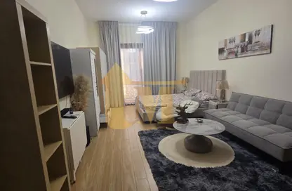 Apartment - 1 Bathroom for sale in Al Helal Al Zahaby Building 1 - International City Phase 2 (Al Warsan 4) - Dubai