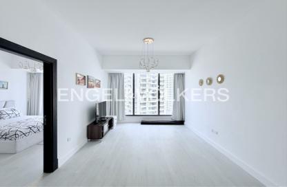 Apartment - 1 Bedroom - 2 Bathrooms for rent in Silverene Tower B - Silverene - Dubai Marina - Dubai