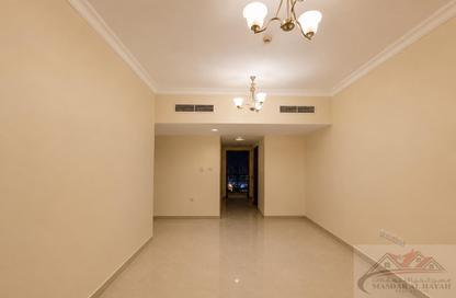 Apartment - 1 Bedroom - 2 Bathrooms for rent in Muwaileh 29 Building - Muwaileh - Sharjah