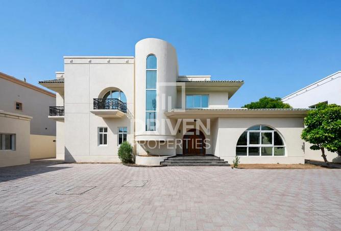 128818011 - Property Main Image