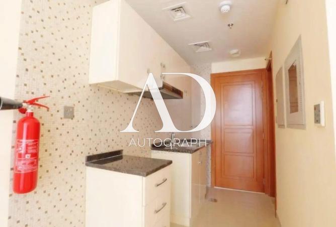 82365596 - Property Image 3