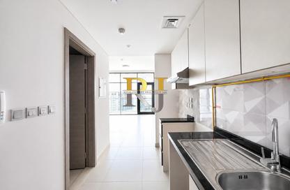 Apartment - Studio - 1 Bathroom for rent in Al Waleed Garden 2 - Al Waleed Garden - Al Jaddaf - Dubai Apartment - Studio - 1 Bathroom for rent in Al Waleed Garden 2 - Al Waleed Garden - Al Jaddaf - Dubai