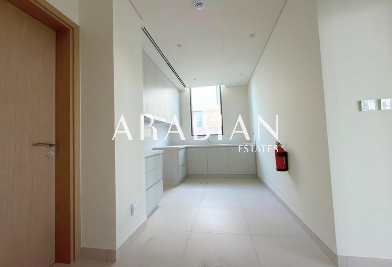 Brand New | Luxury Villa | Lagoon View photo 18