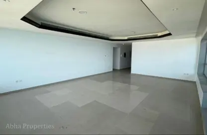 شقة - 2 غرف نوم - 4 حمامات للبيع في برج الكورنيش - طريق كورنيش عجمان - عجمان