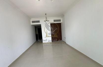 شقة - 1 حمام للايجار في برج الممزر - شارع التعاون - التعاون - الشارقة
