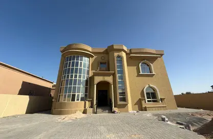 Villa - 4 Bedrooms - 6 Bathrooms for rent in Al Jazirah Al Hamra - Al Hamra Village - Ras Al Khaimah