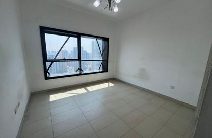 Apartment - 3 Bedrooms - 5 Bathrooms for rent in Al Khan Corniche - Al Khan - Sharjah
