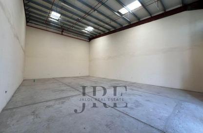Warehouse - Studio - 1 Bathroom for rent in Al Sajaa Industrial - Al Sajaa - Sharjah