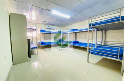 Labor Camp - Studio - 7+ Bathrooms for rent in M-33 - Mussafah Industrial Area - Mussafah - Abu Dhabi