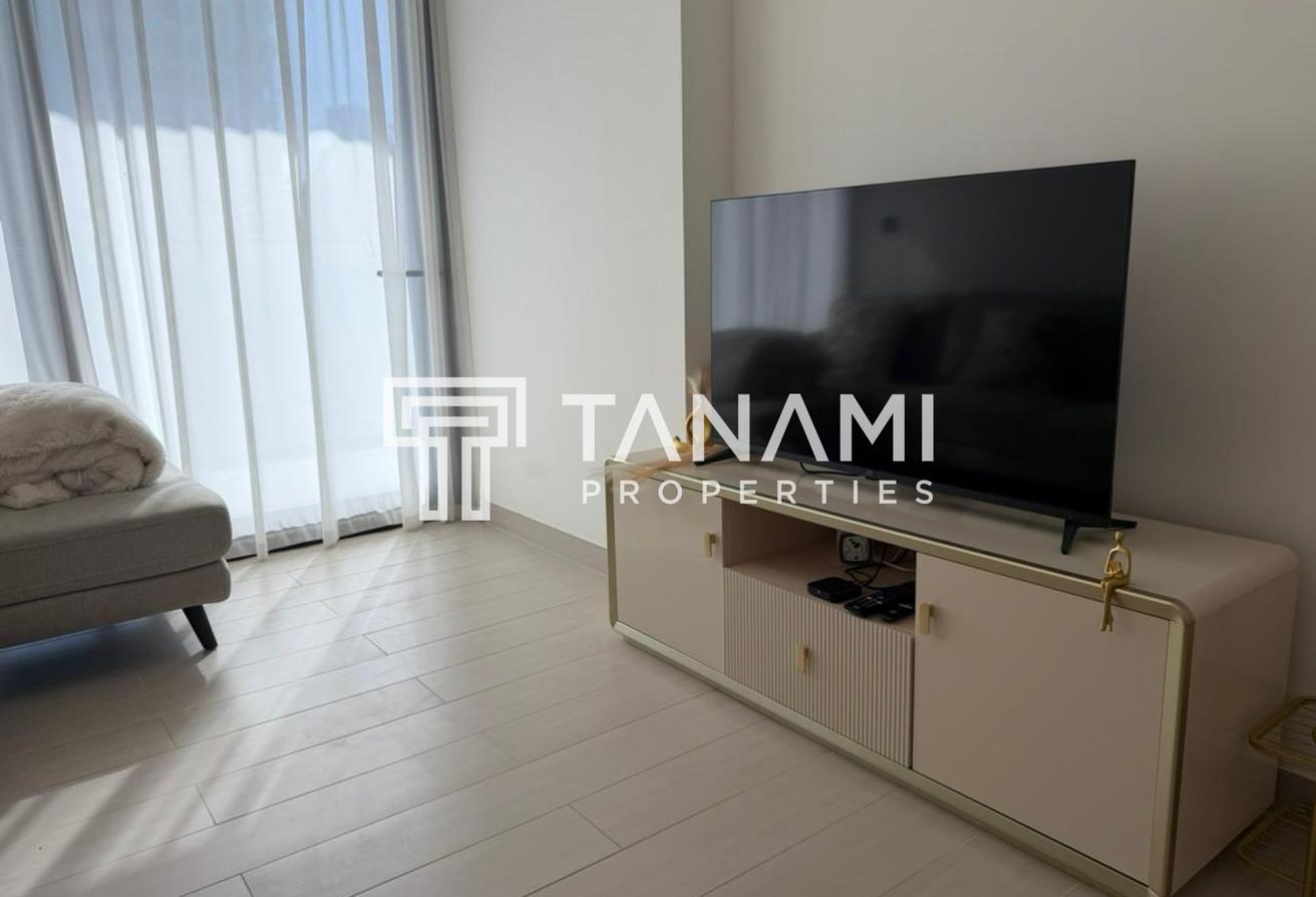 Fully Furnished | Spacious Layout | Ready to Move photo 5