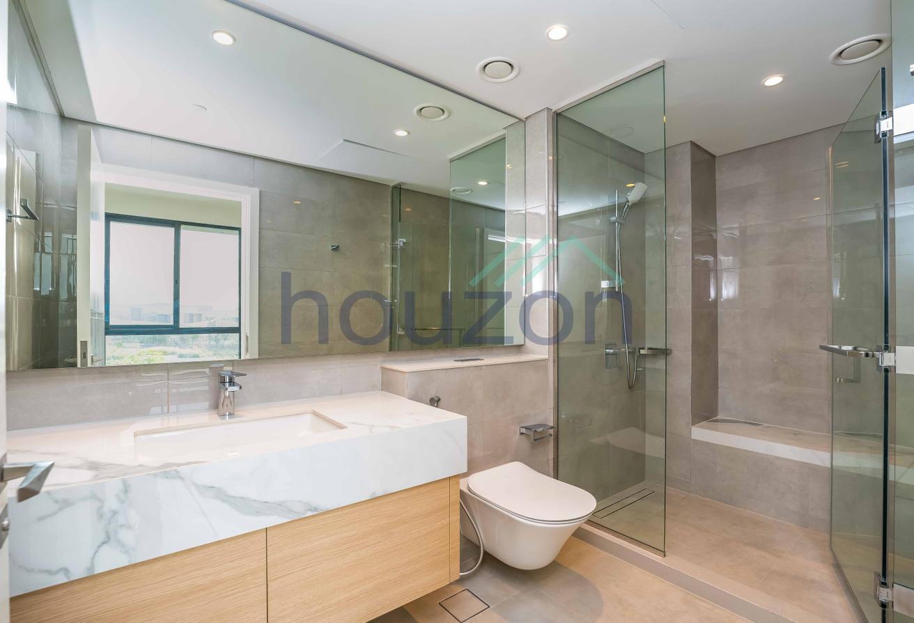 Spacious 4BR | Park View | Vastu Compliant photo 8