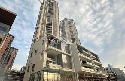 Duplex - 4 Bedrooms - 5 Bathrooms for sale in Peninsula Four - Peninsula - Business Bay - Dubai