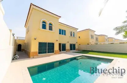 Villa - 4 Bedrooms - 5 Bathrooms for rent in District 8 - Jumeirah Park - Dubai