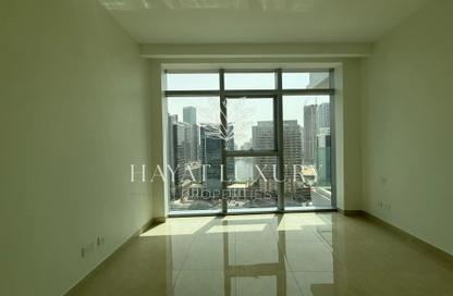 Apartment - 2 Bedrooms - 3 Bathrooms for rent in Imperial Avenue - Downtown Dubai - Dubai