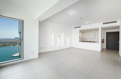 Apartment - 1 Bedroom - 2 Bathrooms for rent in The Wave - Najmat Abu Dhabi - Al Reem Island - Abu Dhabi