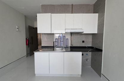 Apartment - Studio - 1 Bathroom for rent in Sarab 2 - Aljada - Sharjah