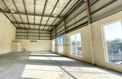 Warehouse - Studio - 6 Bathrooms for rent in Al Quoz Industrial Area 1 - Al Quoz Industrial Area - Al Quoz - Dubai Warehouse - Studio - 6 Bathrooms for rent in Al Quoz Industrial Area 1 - Al Quoz Industrial Area - Al Quoz - Dubai