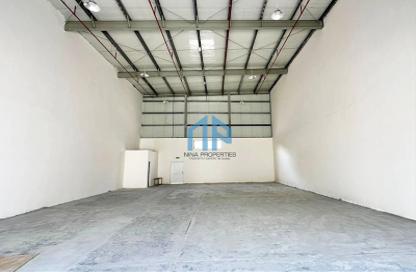 Warehouse - Studio - 6 Bathrooms for rent in Al Quoz Industrial Area 1 - Al Quoz Industrial Area - Al Quoz - Dubai Warehouse - Studio - 6 Bathrooms for rent in Al Quoz Industrial Area 1 - Al Quoz Industrial Area - Al Quoz - Dubai