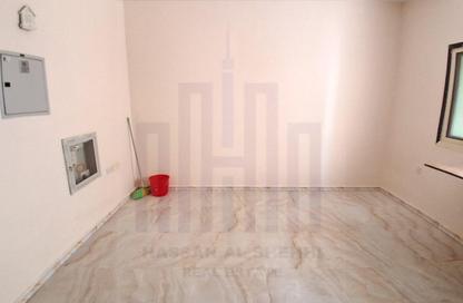Apartment - Studio - 1 for rent in Fire Station Road - Muwaileh - Sharjah